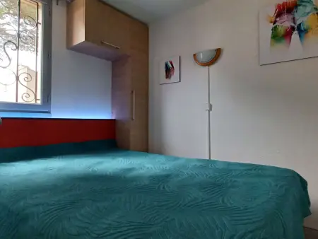 T2 mezzanine avec climatisation, piscine et parking proche plage - Photo 7