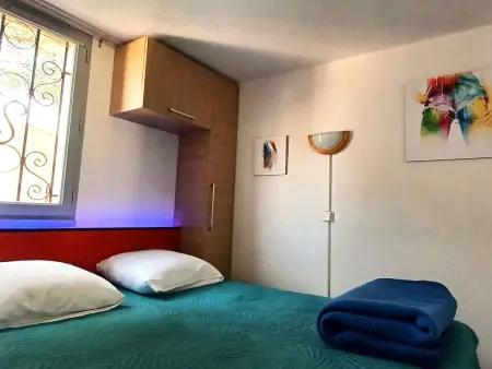 T2 mezzanine avec climatisation, piscine et parking proche plage - Photo 8