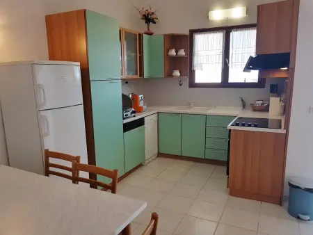 Appartement à Favone, 500m de la plage, piscine dans résidence - Photo 2