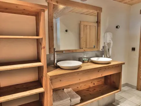 Luxueux 6 pièces avec sauna, hammam et jacuzzi, à 300m du centre et au pied des télécabines! - Photo 19