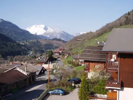 Studio cosy avec balcon, arrêt navette à 50m, Appartement 4 personnes à Le Grand Bornand - Photo 5