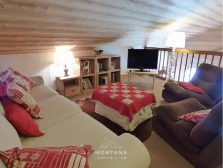 Charmant appart. 70m², 2 chambres, mezzanine, balcon sud, garage, près commerces, navettes - Photo 5