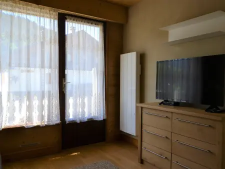 Studio rénové proche pistes avec parking privé, calme et confortable pour 4 personnes - Photo 2