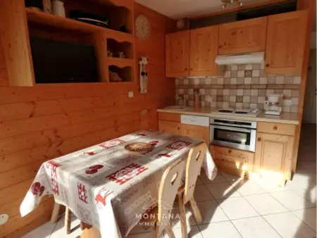 Studio rénové avec cabine - 26m² - 5 pers - Balcon exposé sud - Près skibus et remontées mécaniques - Photo 2