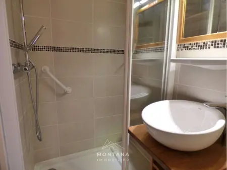 Studio rénové avec cabine - 26m² - 5 pers - Balcon exposé sud - Près skibus et remontées mécaniques - Photo 7