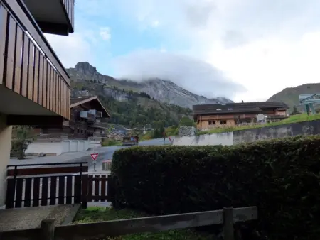Appartement skis aux pieds, cosy 2 pièces, terrasse Sud/Est, 1er étage, idéal pour 4 personnes - Photo 9