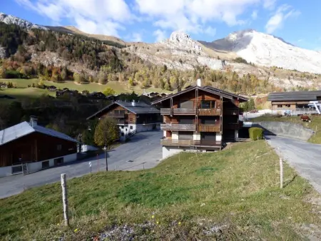 Appartement skis aux pieds, cosy 2 pièces, terrasse Sud/Est, 1er étage, idéal pour 4 personnes - Photo 10