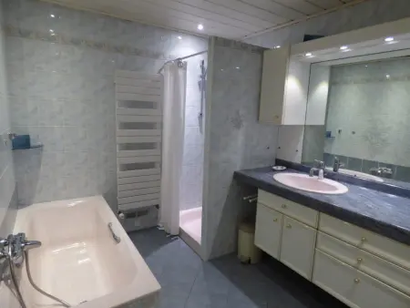 Grand T5 lumineux pour 11 pers. - balcon, cheminée, garage au Grand-Bornand - Photo 9