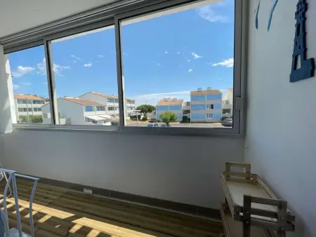Appartement rénové à neuf, 4 couchages, balcon ensoleillé, parking privé, proche plage et commerces - Photo 8