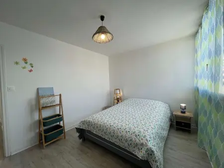 Appartement rénové à neuf, 4 couchages, balcon ensoleillé, parking privé, proche plage et commerces - Photo 14