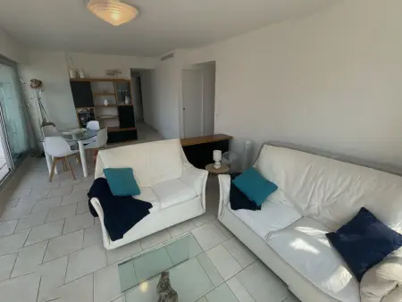 Superbe appartement climatisé avec grande terrasse et parking à Menton - Photo 3