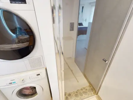 Superbe appartement climatisé avec grande terrasse et parking à Menton - Photo 9