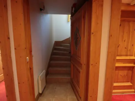 4 pièces spacieux bien équipé avec Wi-Fi et parking, au pied du ski bus - Photo 10