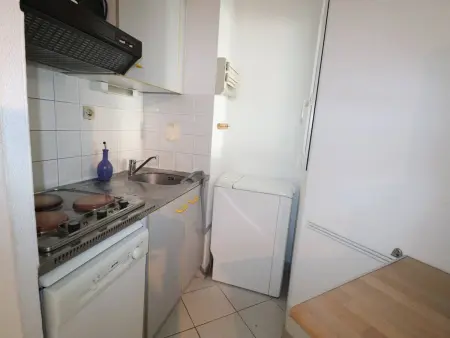 Appartement Confort 6 Pers, Cabine, Parking, Piscine, Aire de Jeux – Le Grau-du-Roi - Photo 4