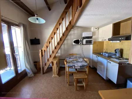 Charmant studio cabine mezzanine pour 4 personnes, proche centre, casier à skis - Photo 1
