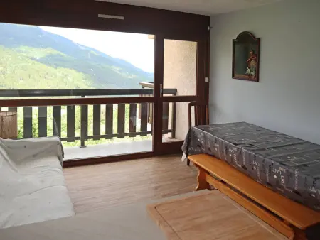 Grand studio 5 personnes avec balcon, parking, proche station - Photo 2