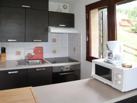 Grand studio 5 personnes avec balcon, parking, proche station - Photo 4