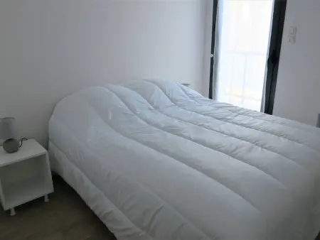 Appartement rénové 2 chambres avec WIFI et parking à Perros-Guirec - Photo 2