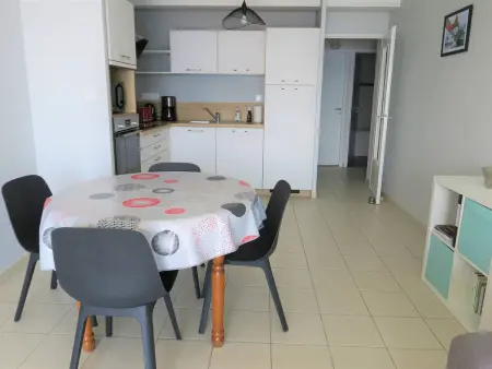 Appartement rénové 2 chambres avec WIFI et parking à Perros-Guirec - Photo 5