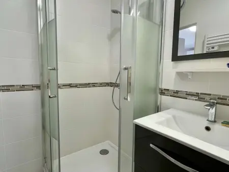 Studio Cabine 4 pers, proche mer, clim, parking, animaux ok - Photo 12