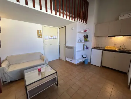 Appartement 2 pièces avec mezzanine, piscine et parking à Narbonne Plage - Photo 4
