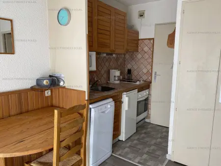 Studio cabine 4 pers, proche pistes, balcon, ascenseur, centre - Photo 2