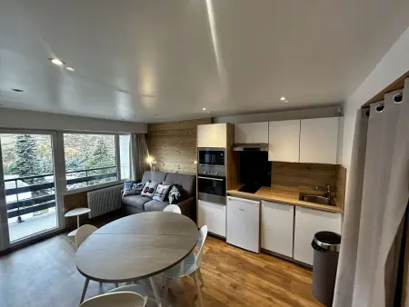 Studio rénové avec coin montagne, balcon Sud, au pied des pistes, 4 pers - Photo 1