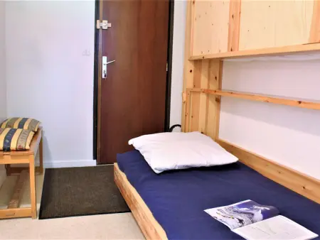 Studio cabine 5 couchages, proche commodités, téléski, balcon sud, ski casier - Photo 14