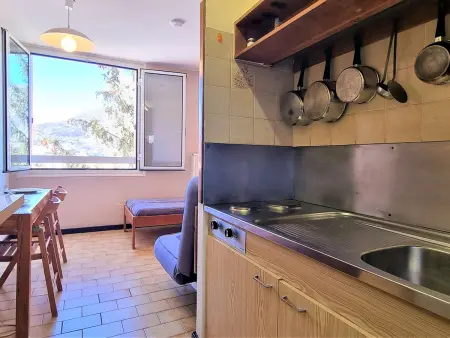 Studio cosy avec Wifi, parking gratuit, proche des pistes et commerces - Photo 2
