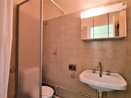 Studio cosy avec Wifi, parking gratuit, proche des pistes et commerces - Photo 6