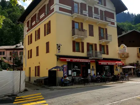 Appartement confortable et lumineux, 66m², 2 chambres, 5 personnes, Beaufort – Wifi inclus, proche services - Photo 3