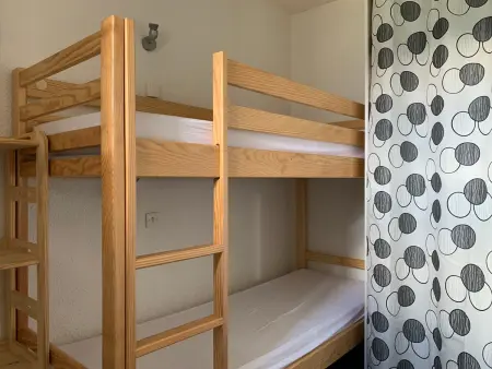 Studio cabine 24m², balcon vue montagne, parking privé - Photo 2