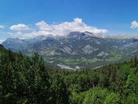 Studio cabine 24m², balcon vue montagne, parking privé - Photo 11