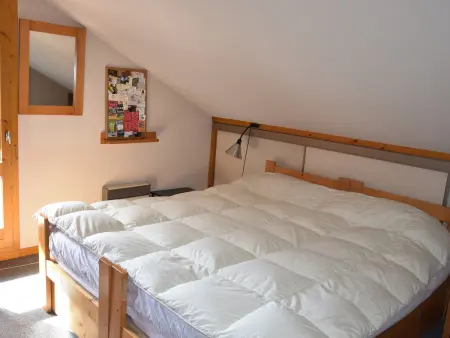 Appartement 4 pièces ensoleillé, balcon sud, près du téléphérique - Photo 4