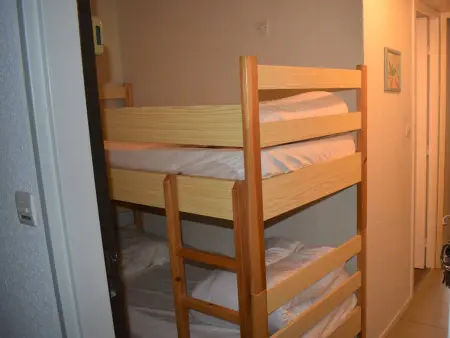 Charmant studio cabine avec balcon exposé sud pour 4 personnes au cœur de la Station - Photo 2