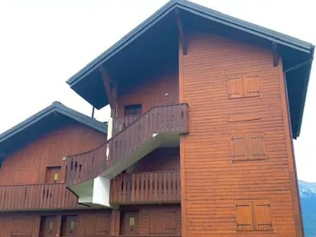 Appartement rénové, confortable, proche navettes, vue montagne - Photo 20
