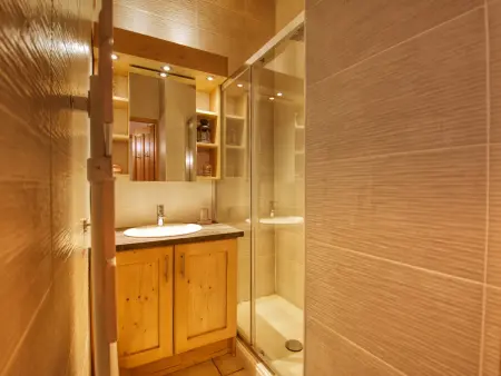 Superbe duplex rénové 4 chambres - Centre village, proche télécabine - Photo 10