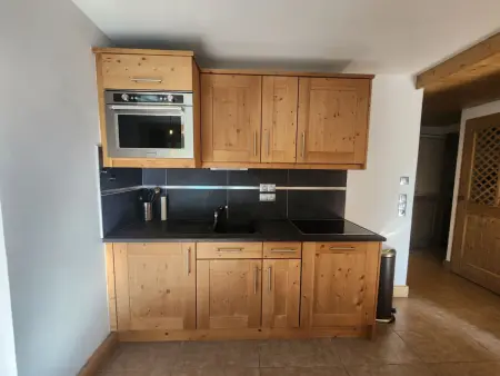 Charmant appartement 2 pièces avec terrasse et WIFI au centre de Samoëns - Photo 1