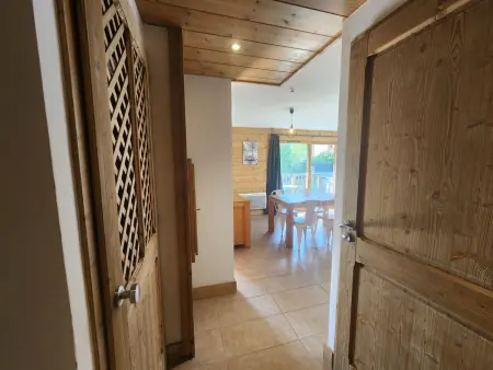 Charmant appartement 2 pièces avec terrasse et WIFI au centre de Samoëns - Photo 10
