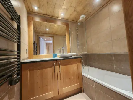 Charmant appartement 2 pièces avec terrasse et WIFI au centre de Samoëns - Photo 11