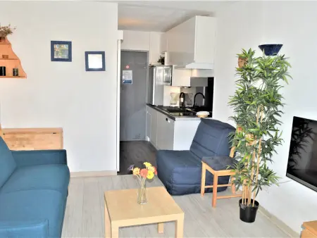 Studio rénové climatisé, 3 couchages, proche port et casino à Cavalaire-sur-Mer - Photo 3