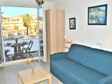 Studio rénové climatisé, 3 couchages, proche port et casino à Cavalaire-sur-Mer - Photo 4