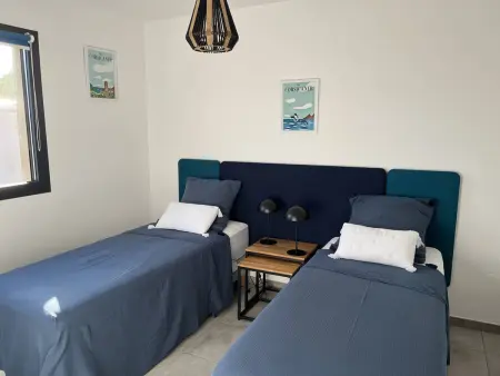 Appartement moderne 2 chambres, WiFi, Parking, climatisé, proche plage et centre - Photo 11