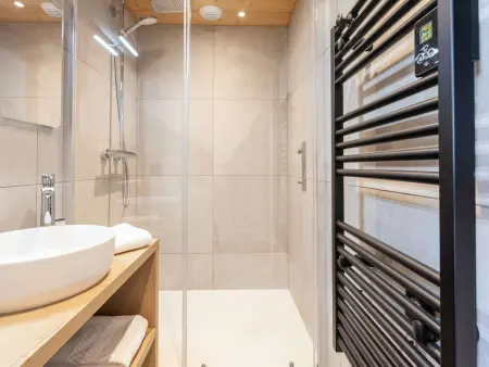 Appartement rénové 34m², 4 pers, 2 ch, au cœur de Val Thorens avec accès pistes et WIFI - Photo 7