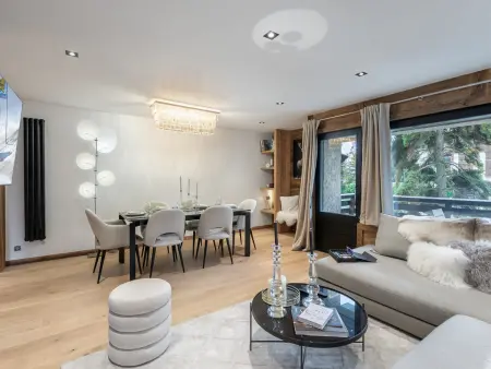 Appartement Rénové, 3 Chambres, Balcon ensoleillé, Proche Centre et Remontées Mécaniques à Megève - Photo 3