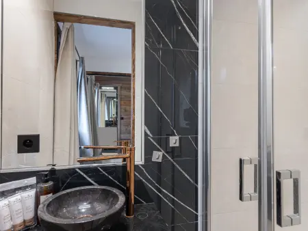 Appartement Rénové, 3 Chambres, Balcon ensoleillé, Proche Centre et Remontées Mécaniques à Megève - Photo 12