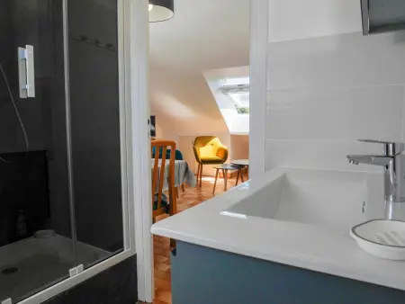 Appartement rénové au Palais, proche commerces et plage - Photo 11