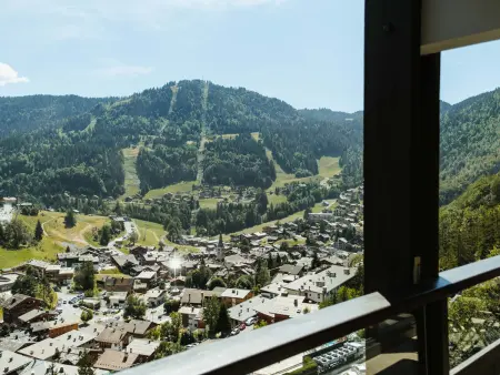 4★ Appartement Sud, 6 pers, 2 ch, La Clusaz avec balcon - Photo 2