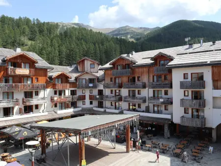 Confort aux Orres : appartement skis aux pieds, sauna - Photo 9