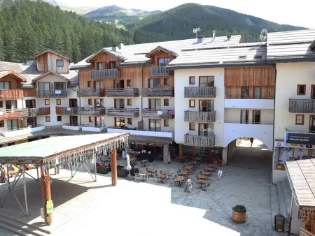 Confort aux Orres : appartement skis aux pieds, sauna - Photo 10